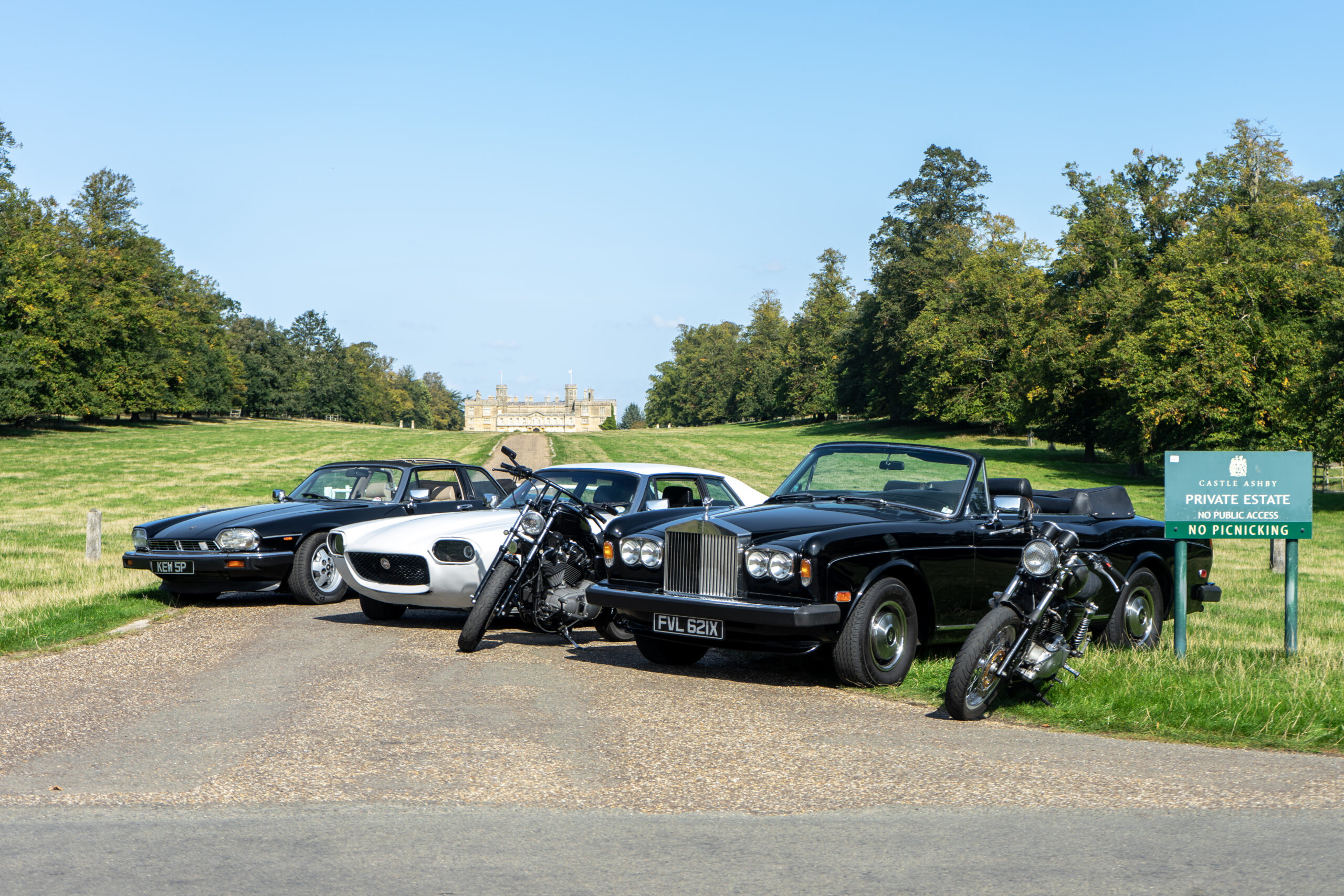 sell your classic car for free including Rolls Royce, Jaguars and triumph Motorbikes
