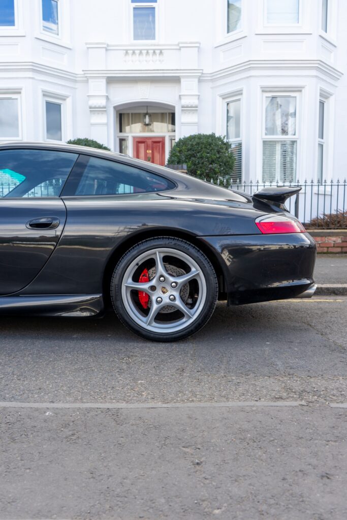 2002 porsche 911 carrera rear three quarters