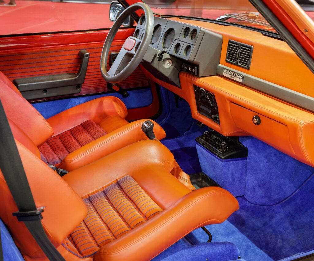 Classic Renault 5 Turbo Interior