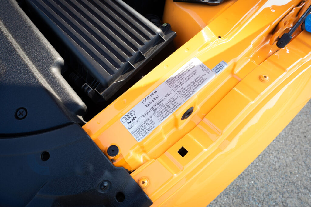 Audi TT MK1 3.2 V6 factory markings